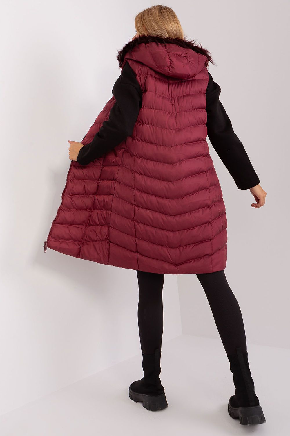 vest model 187443 Rue Paris