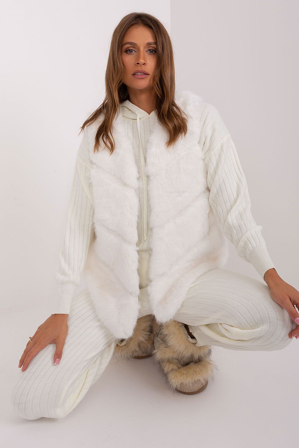 vest model 187564 AT