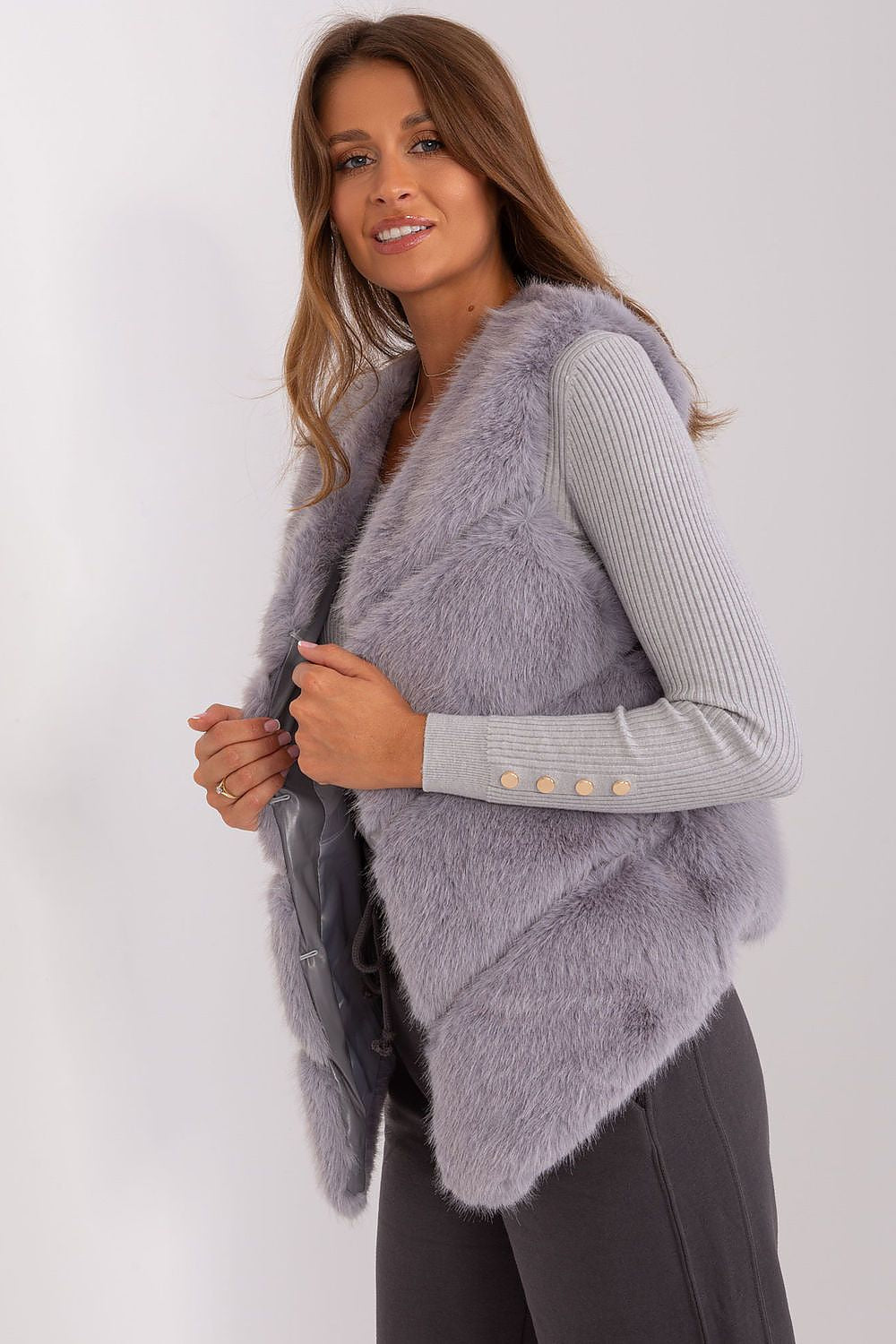vest model 187565 AT