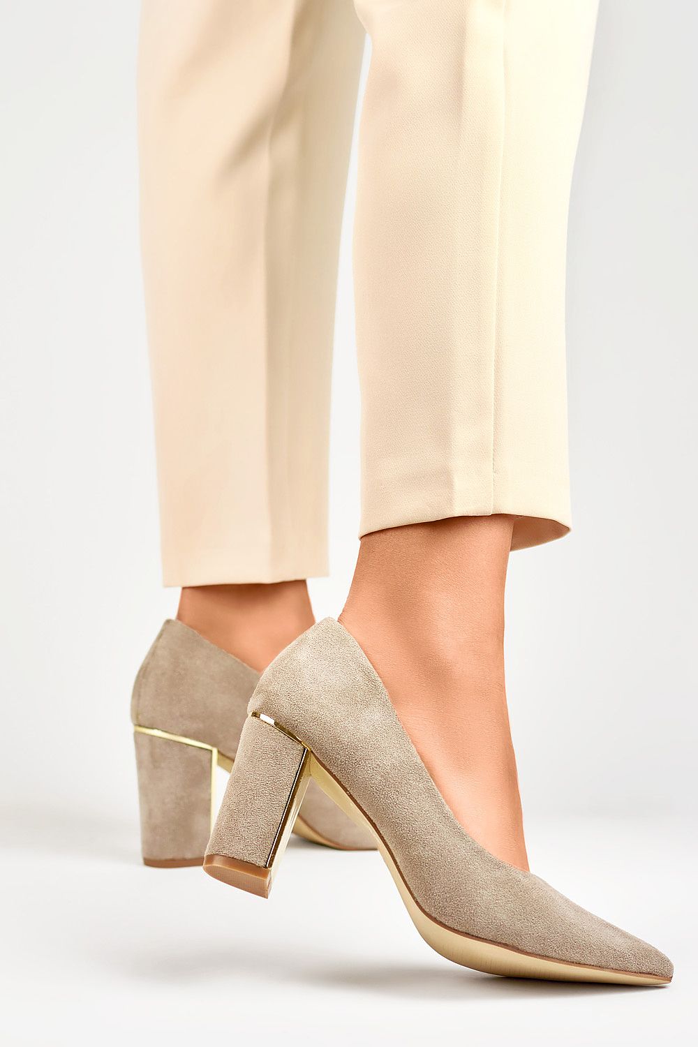 Pumps met dikke hak model 190049 PRIMO