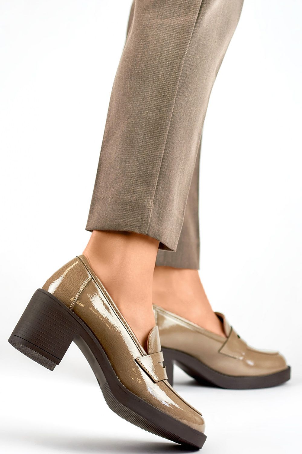 Pumps met dikke hak model 193771 PRIMO
