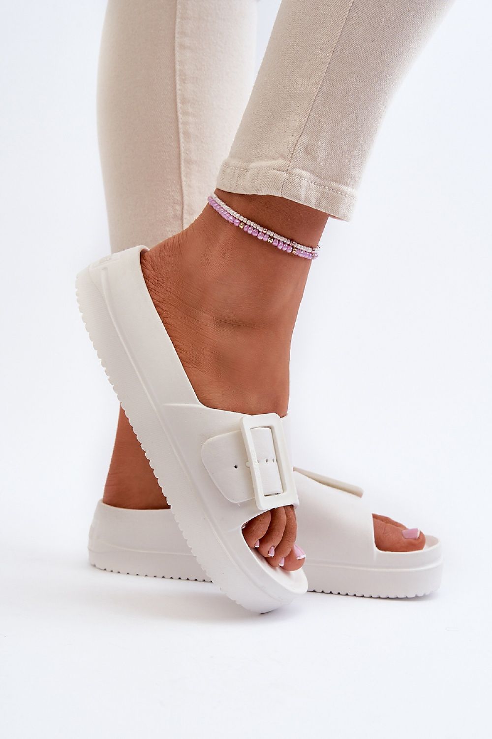 slippers model 194984 Step in style