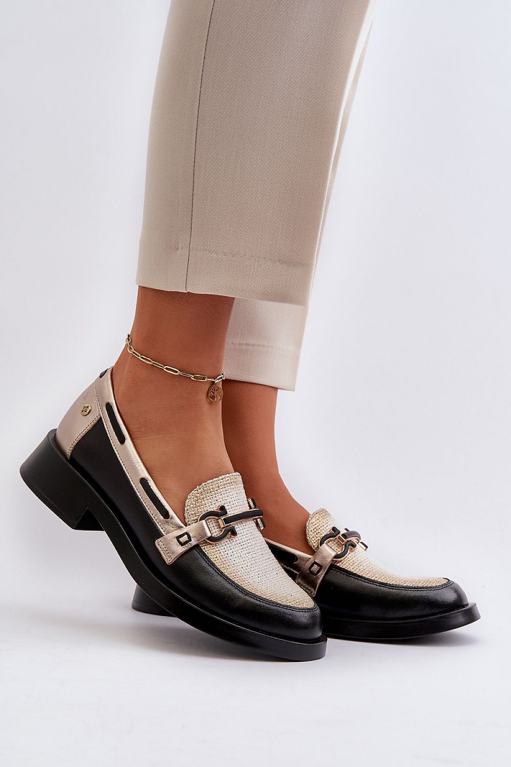 Moccassins model 195408 Step in style