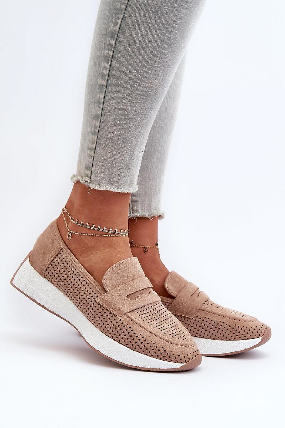 Moccassins model 195719 Step in style