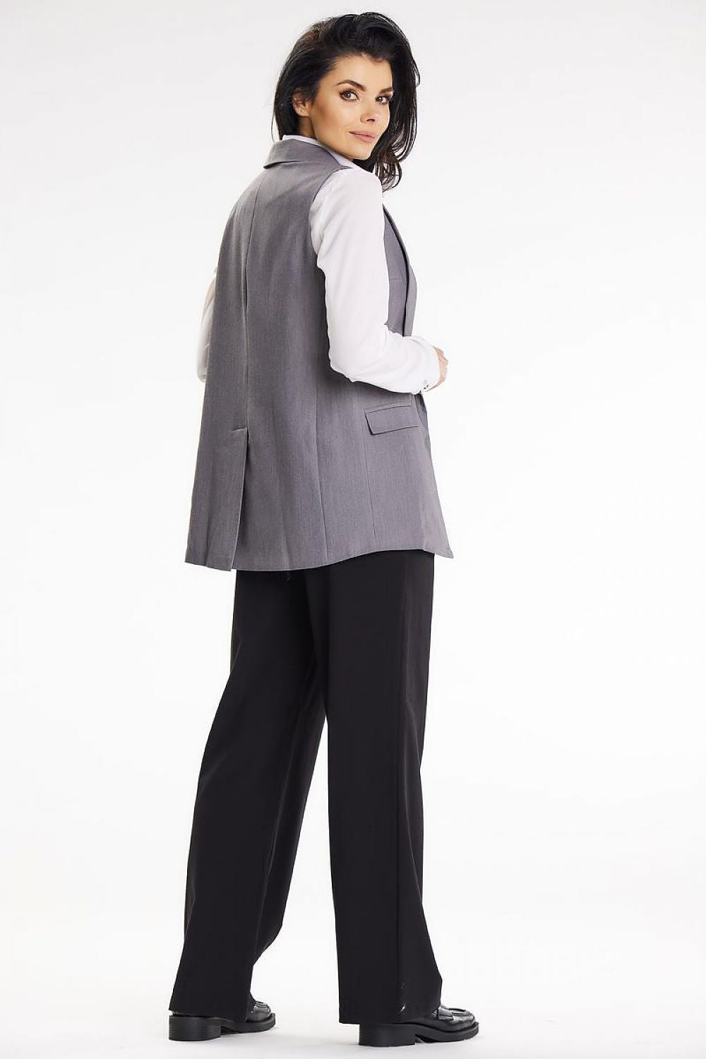 vest model 195852 awama