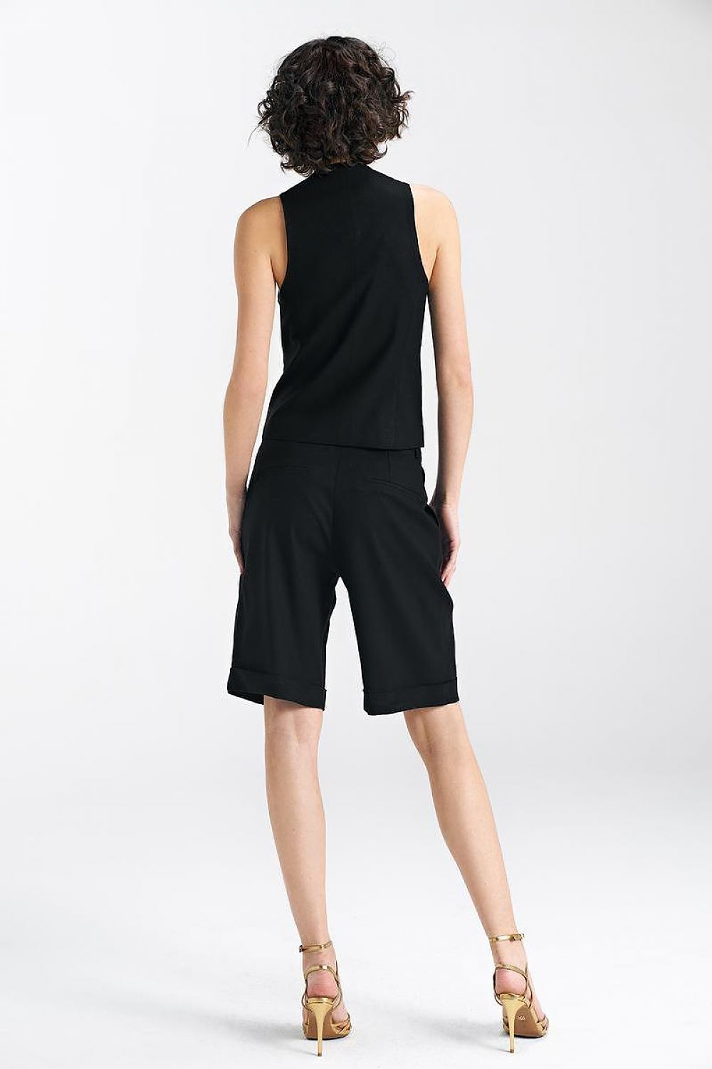 vest model 197002 Nife