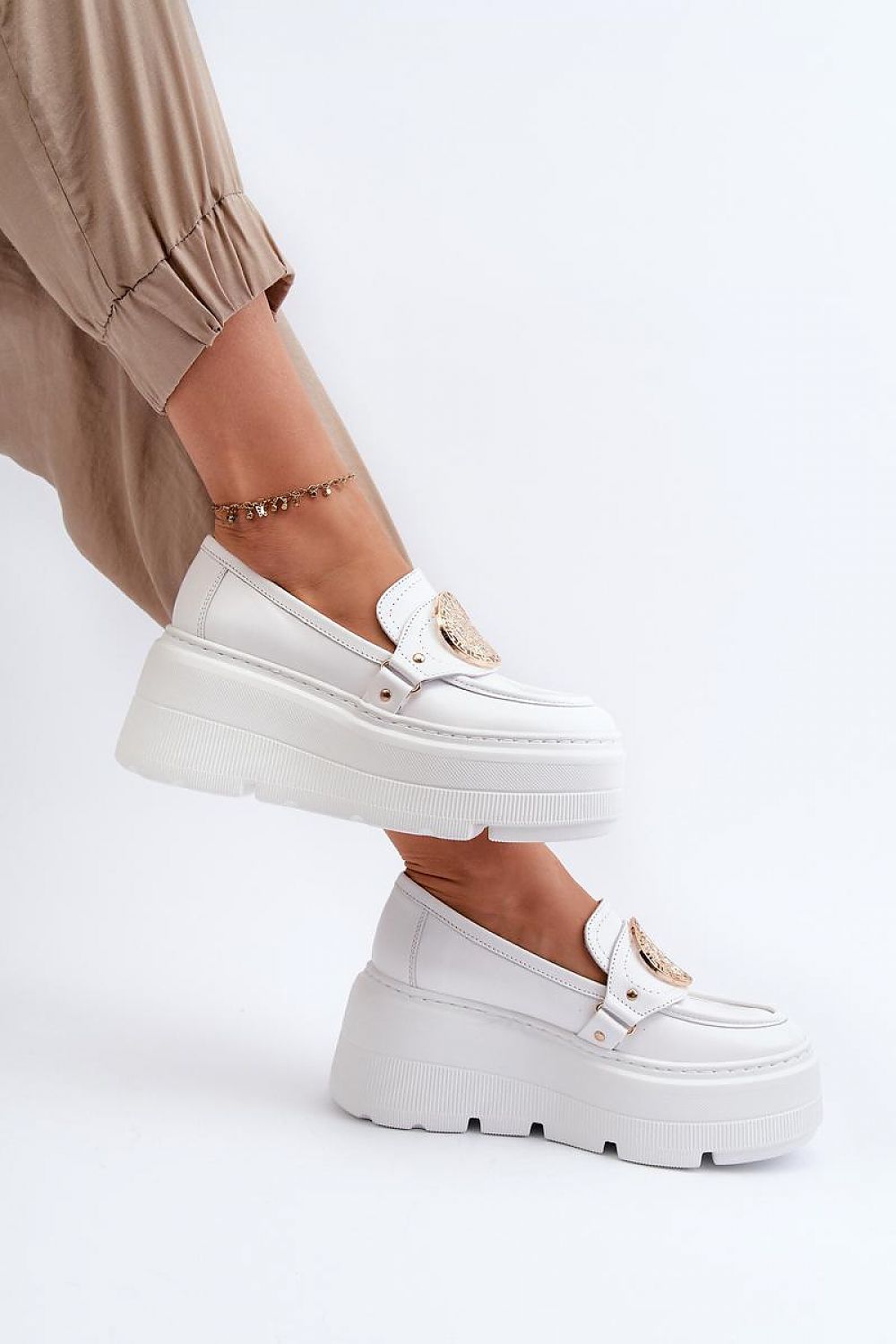 Moccassins model 197601 Step in style