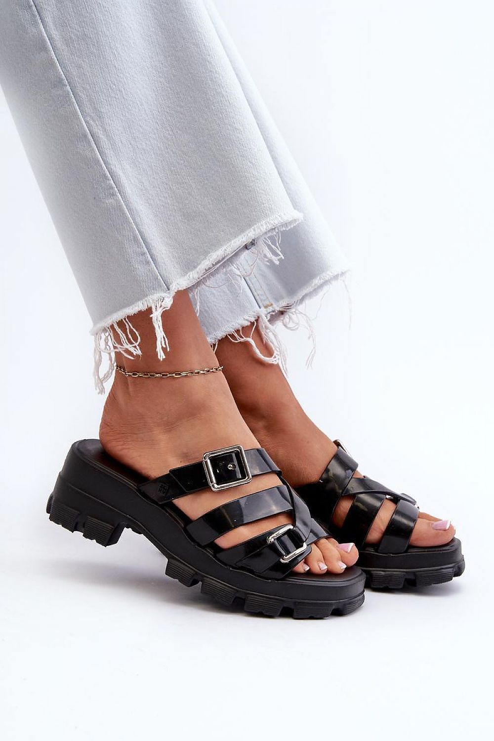 slippers model 197669 Step in style