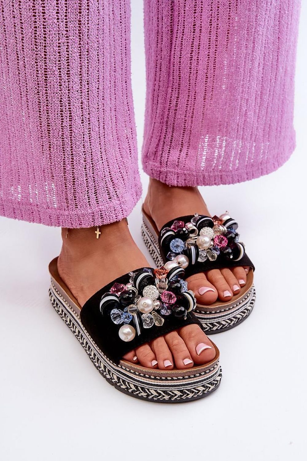 slippers model 198144 Step in style