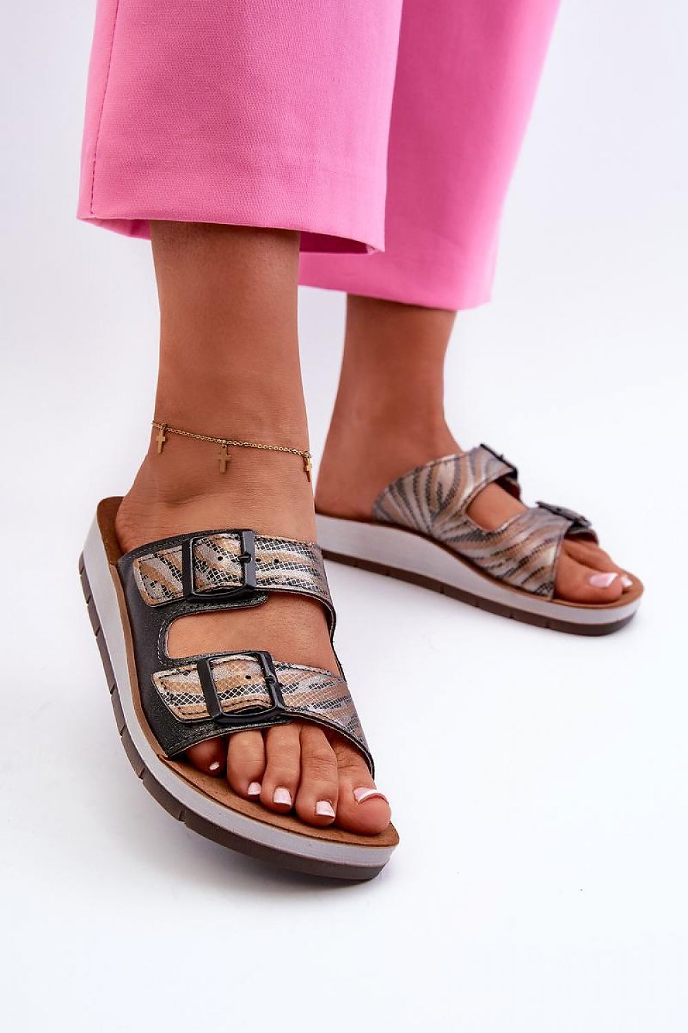 slippers model 198163 Step in style