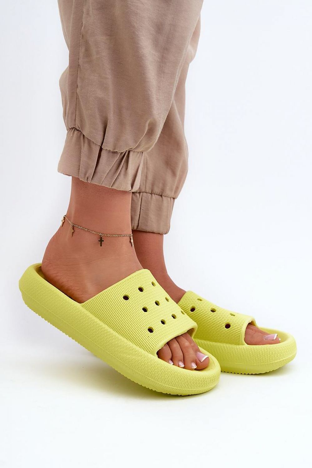 slippers model 198176 Step in style