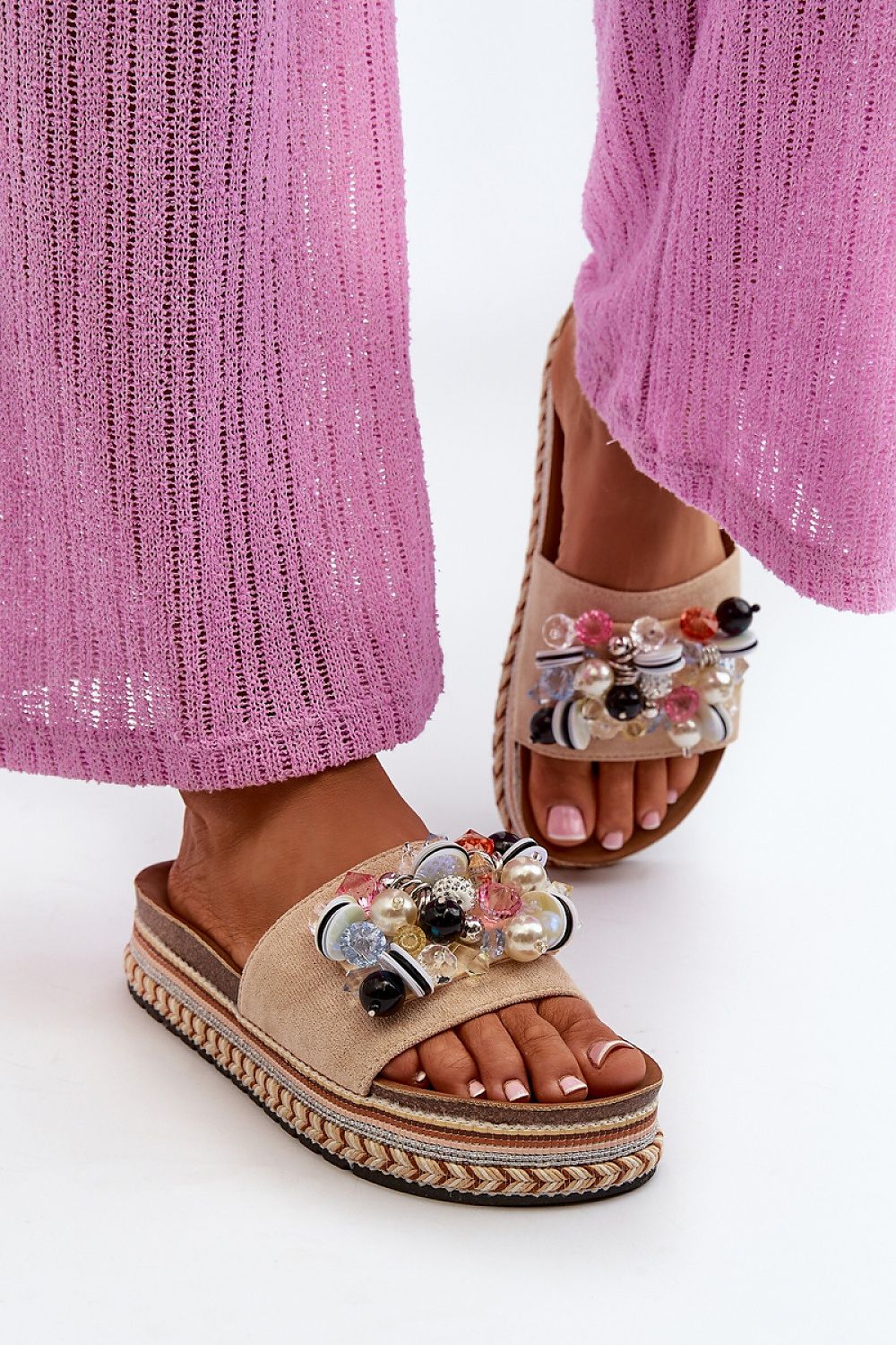 slippers model 198432 Step in style