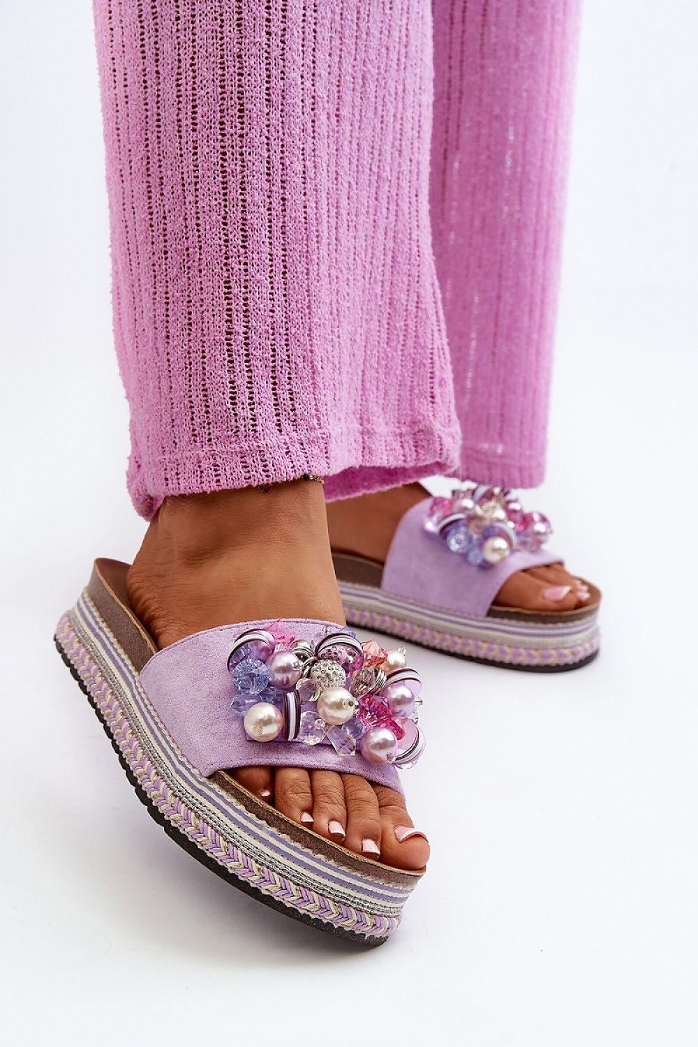 slippers model 198433 Step in style