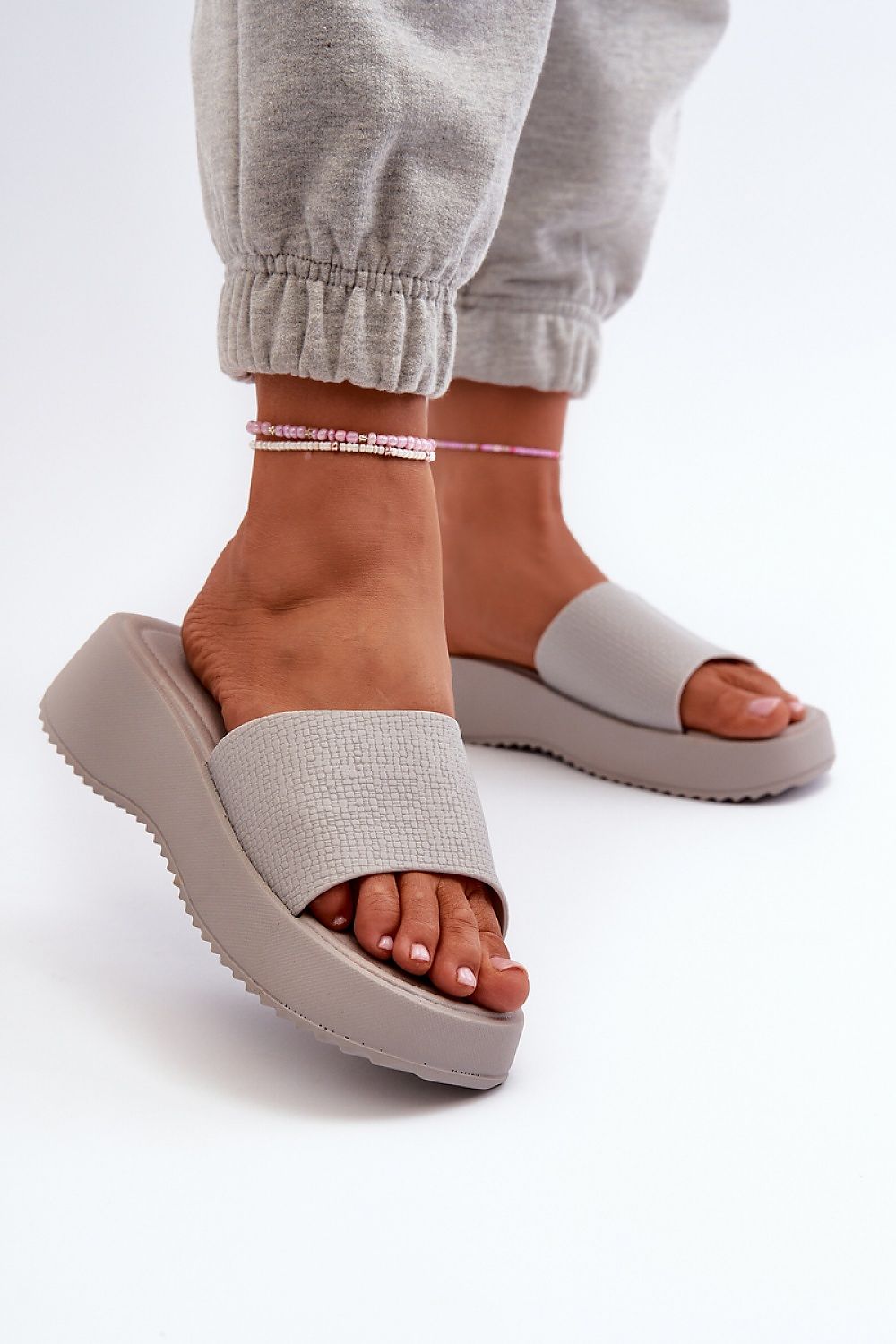 slippers model 198445 Step in style