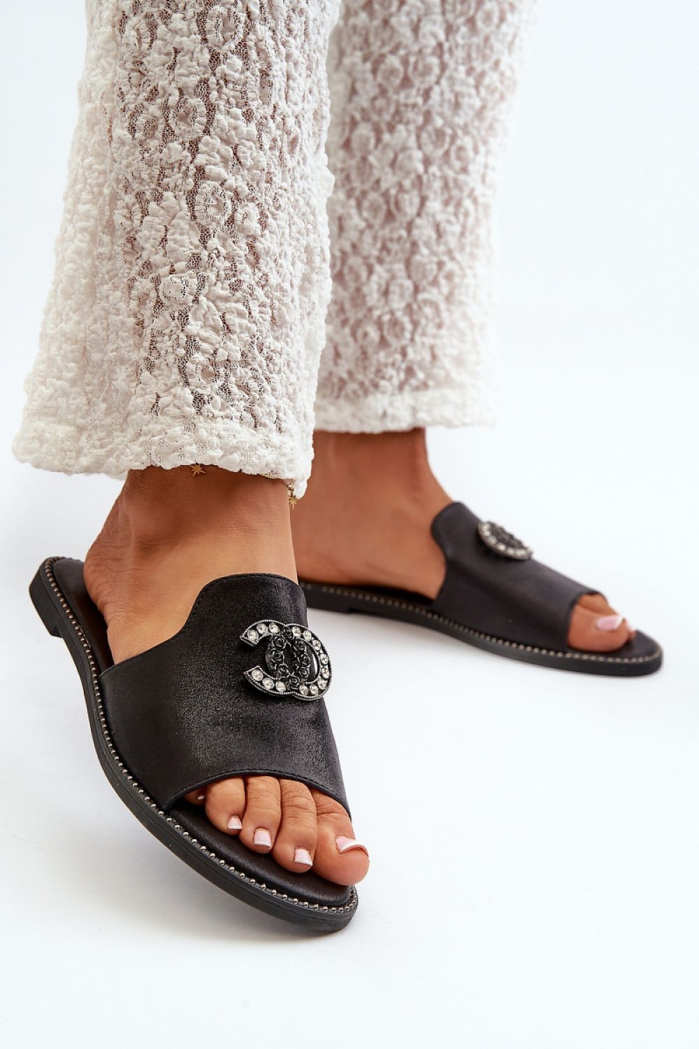 slippers model 198483 Step in style