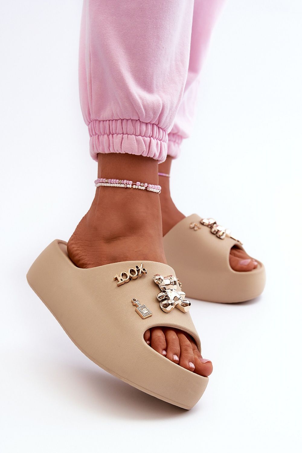 slippers model 198600 Step in style