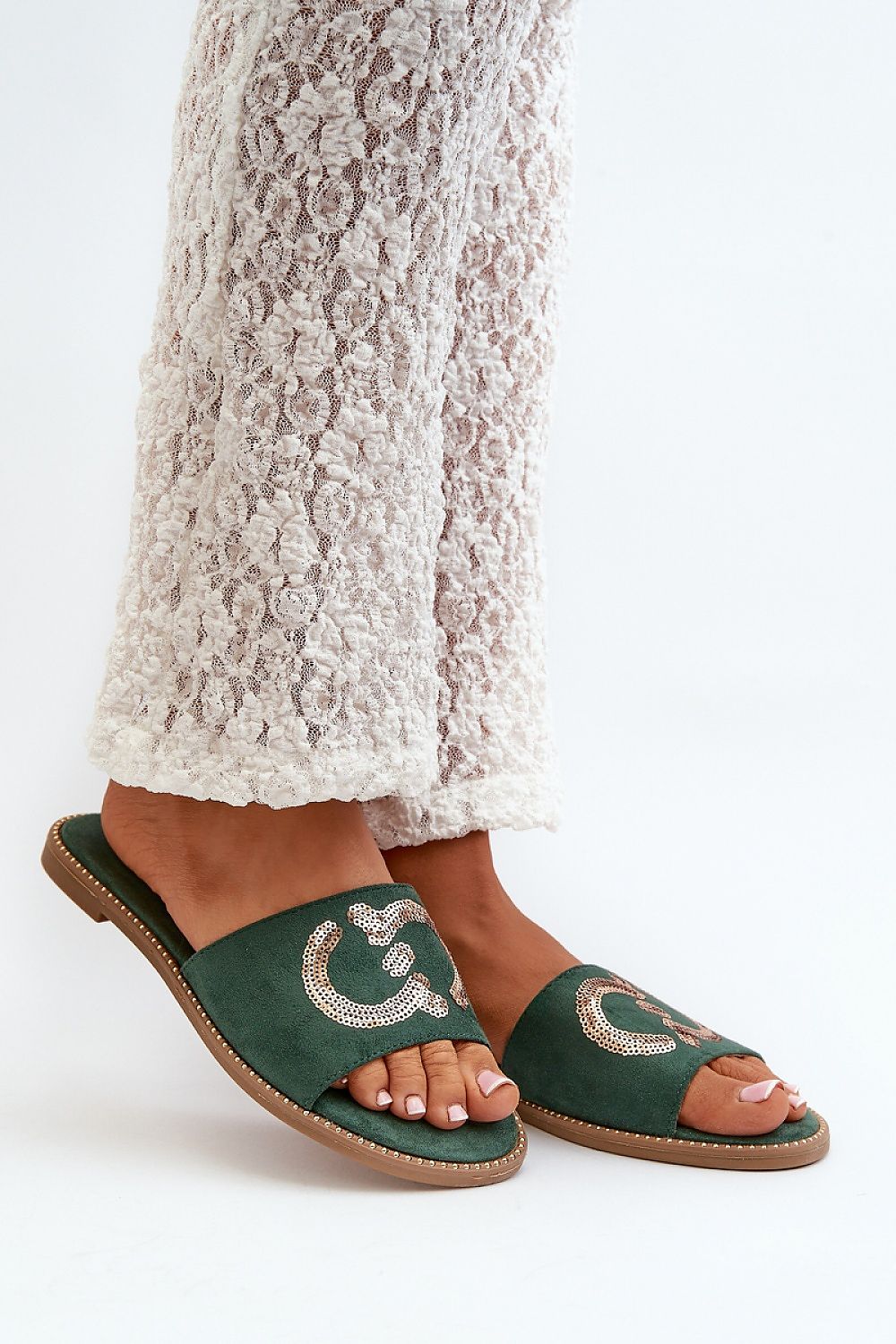 slippers model 198623 Step in style