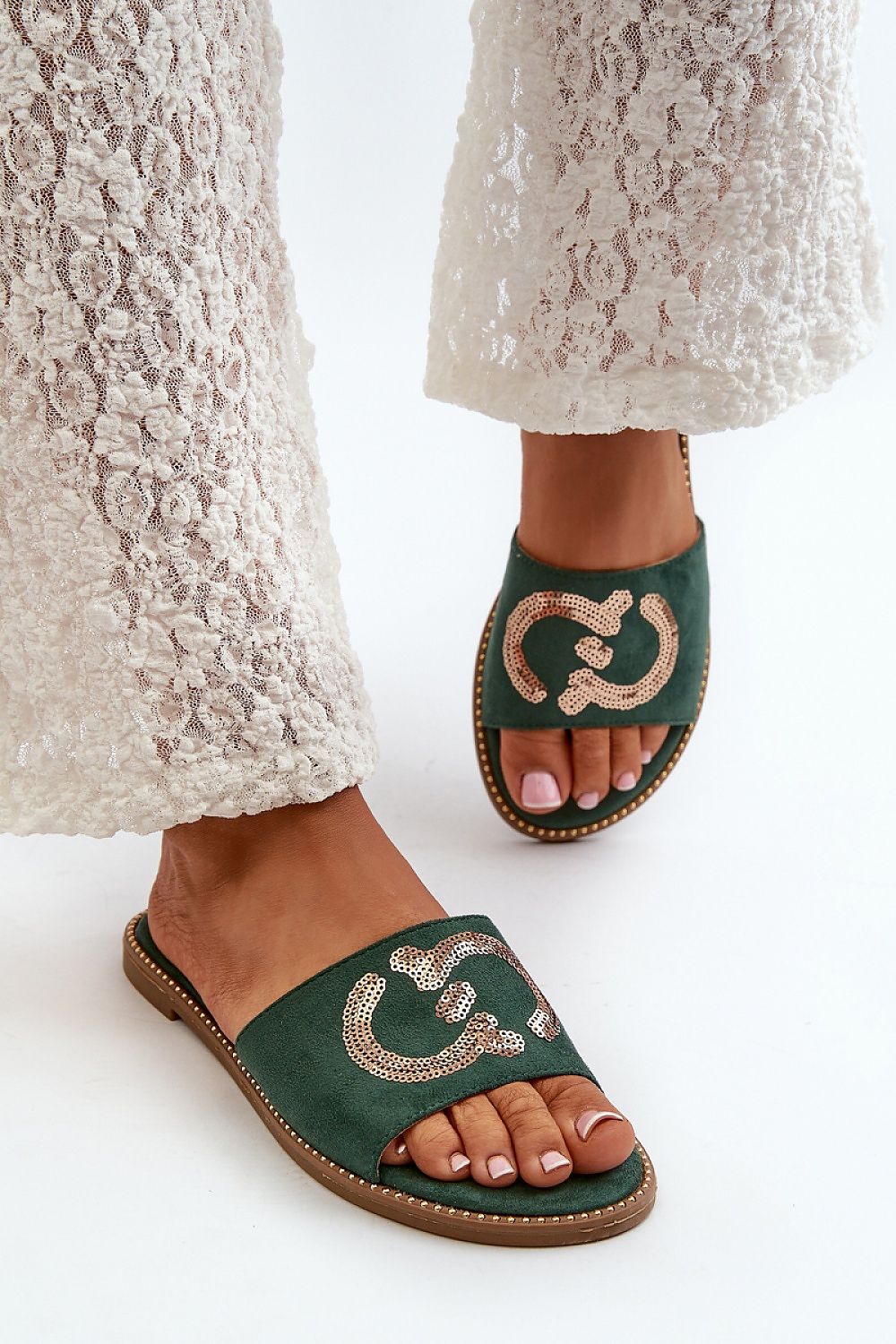 slippers model 198623 Step in style