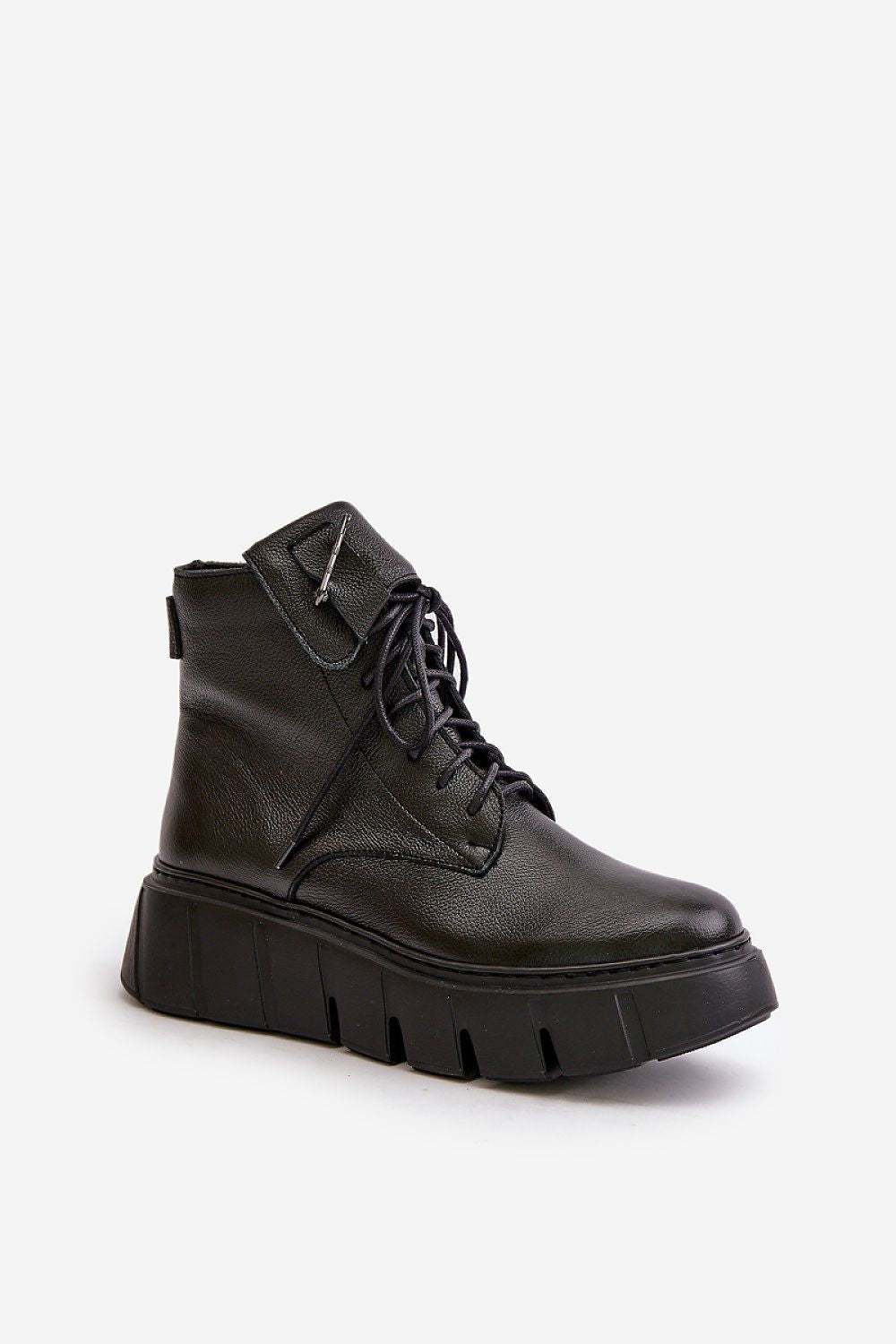 Laarsjes op sleehak model 199282 Step in style