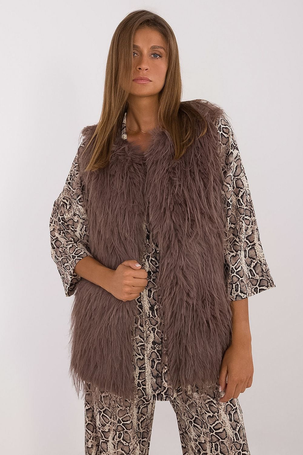 vest model 199764 AT
