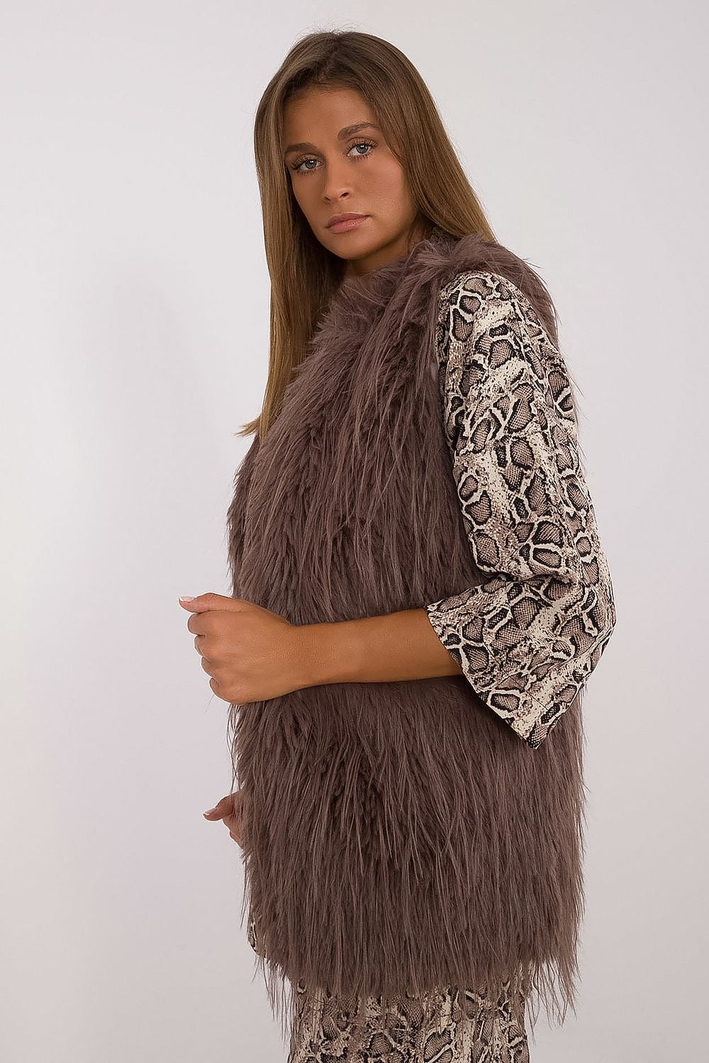 vest model 199764 AT