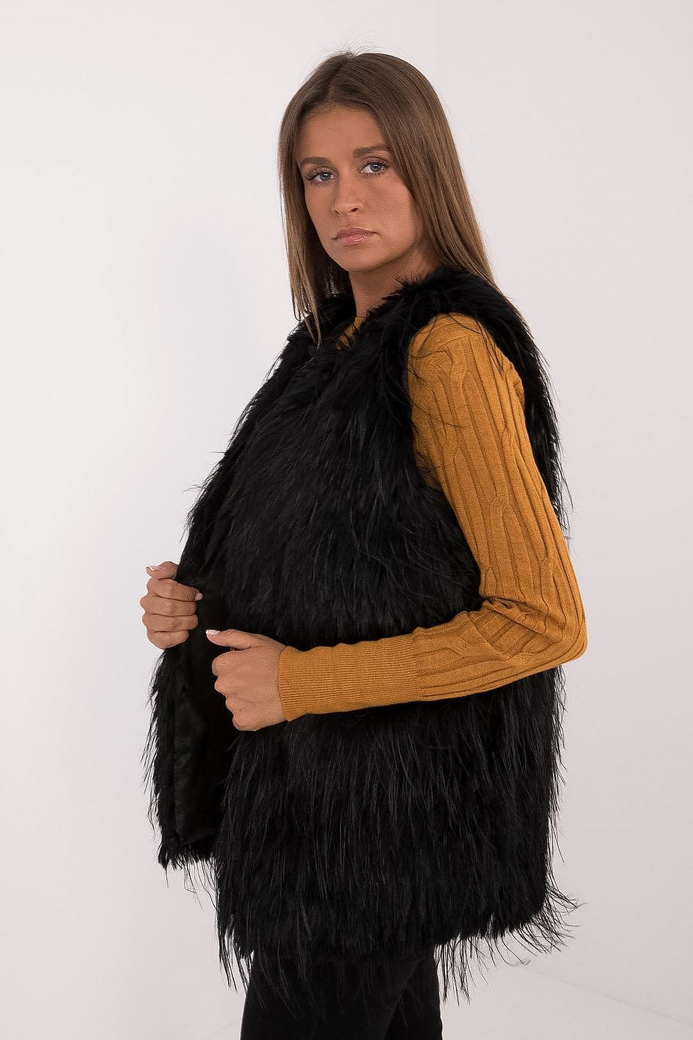 vest model 199766 AT