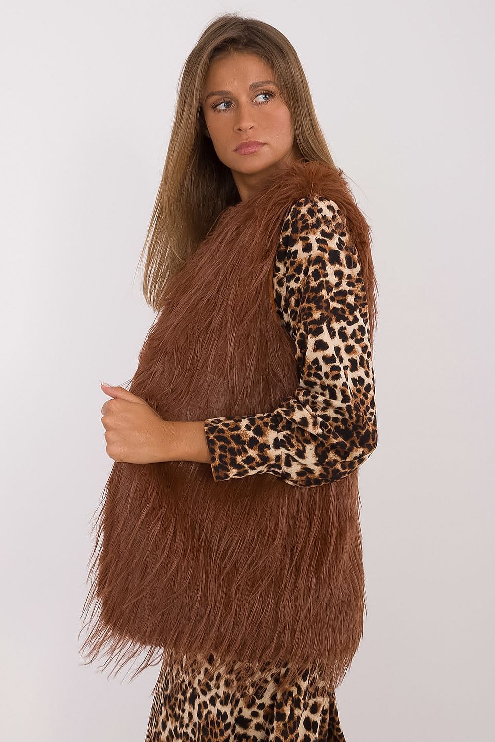 vest model 199767 AT
