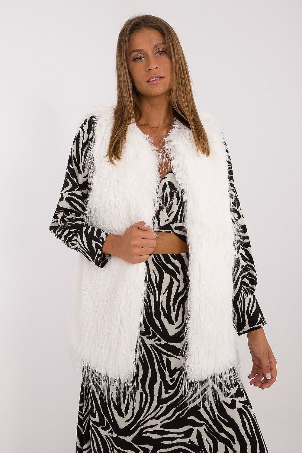 vest model 199768 AT