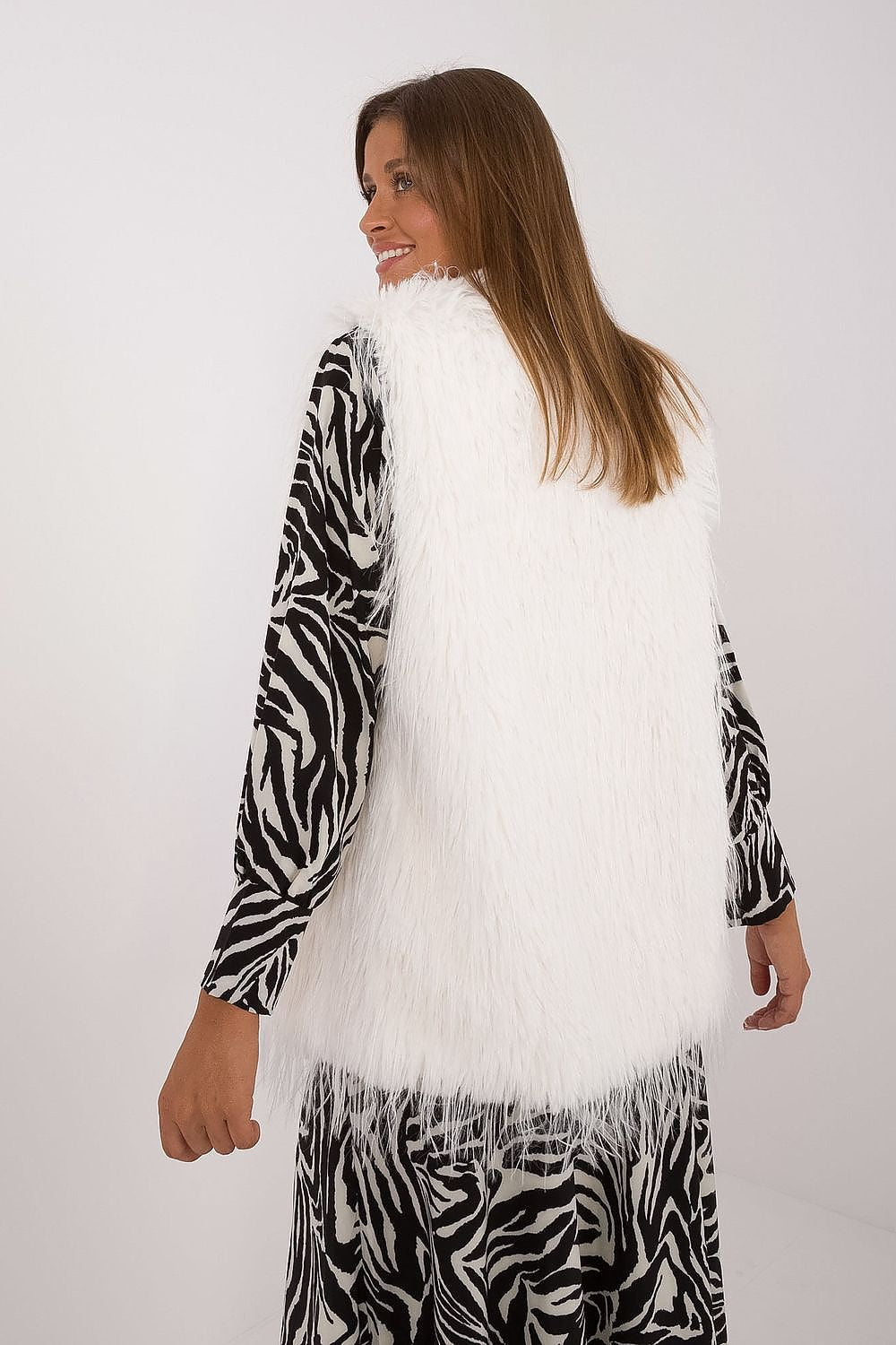 vest model 199768 AT