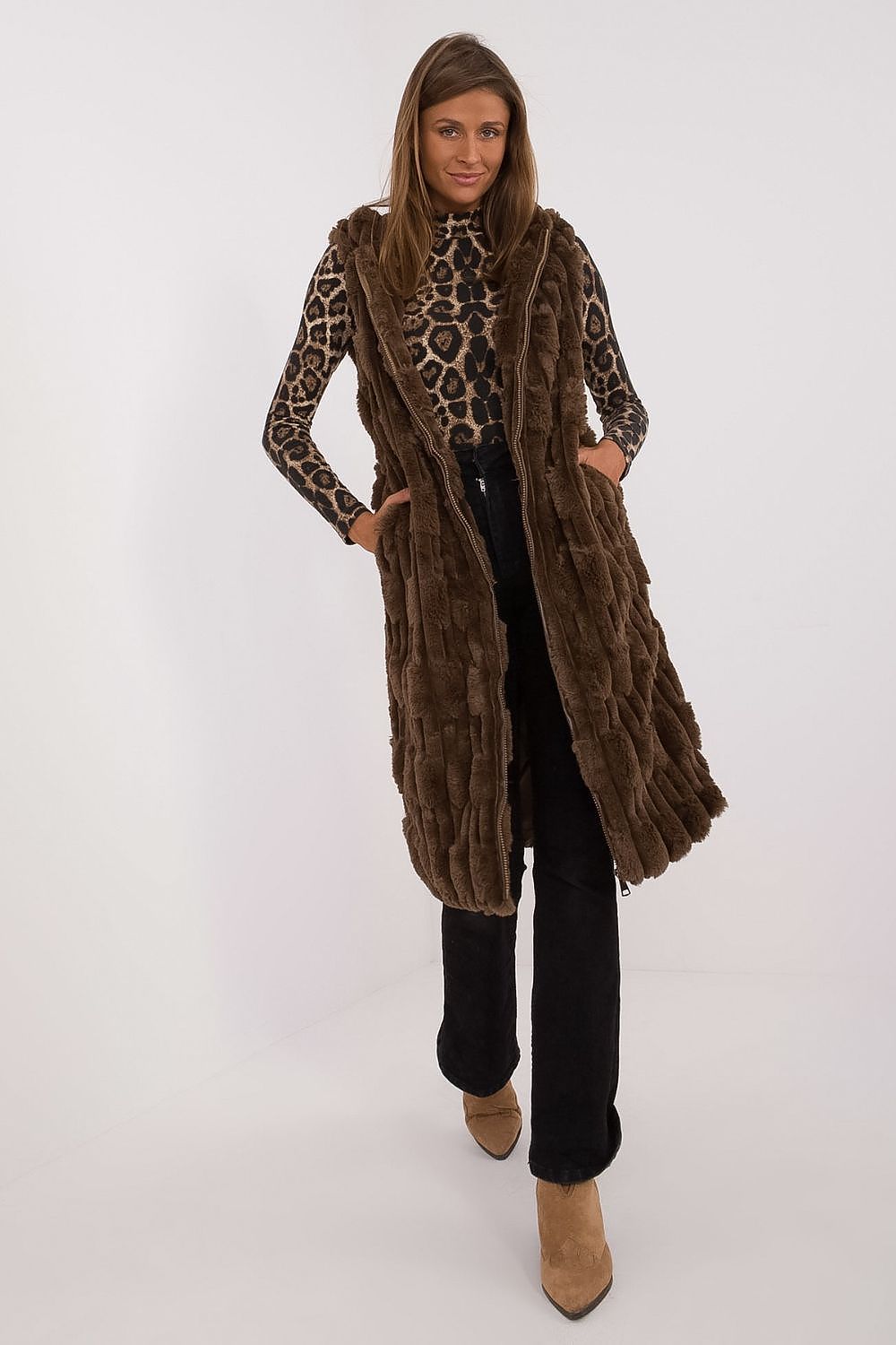 vest model 199770 AT