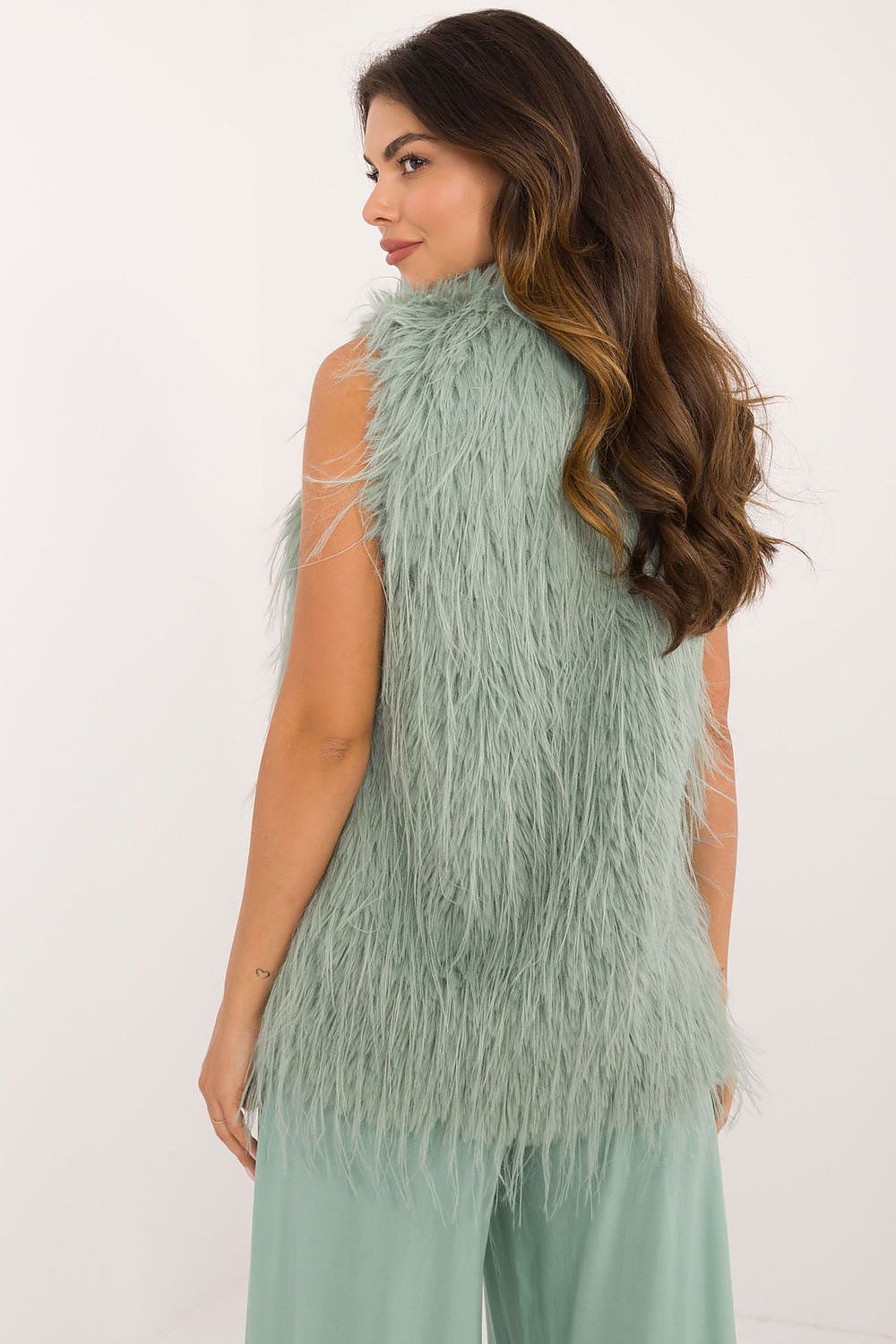 vest model 200204 AT