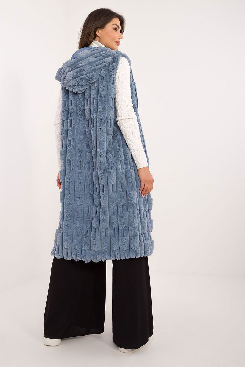 vest model 200209 AT