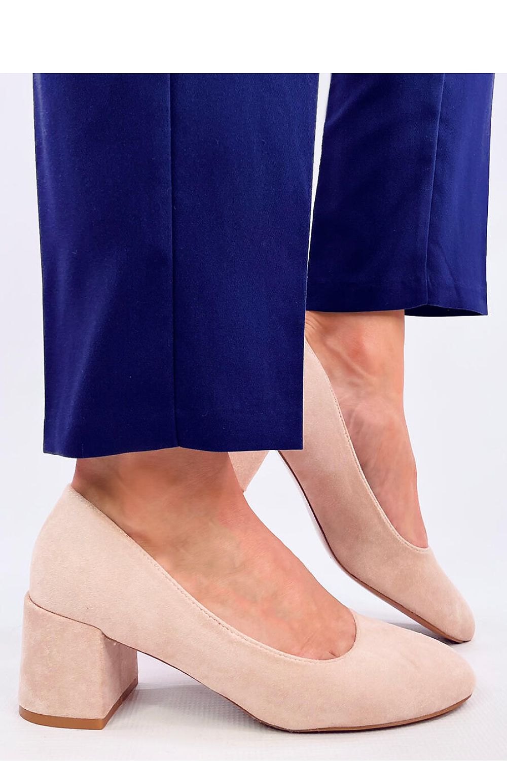 Pumps met dikke hak model 200696 Inello