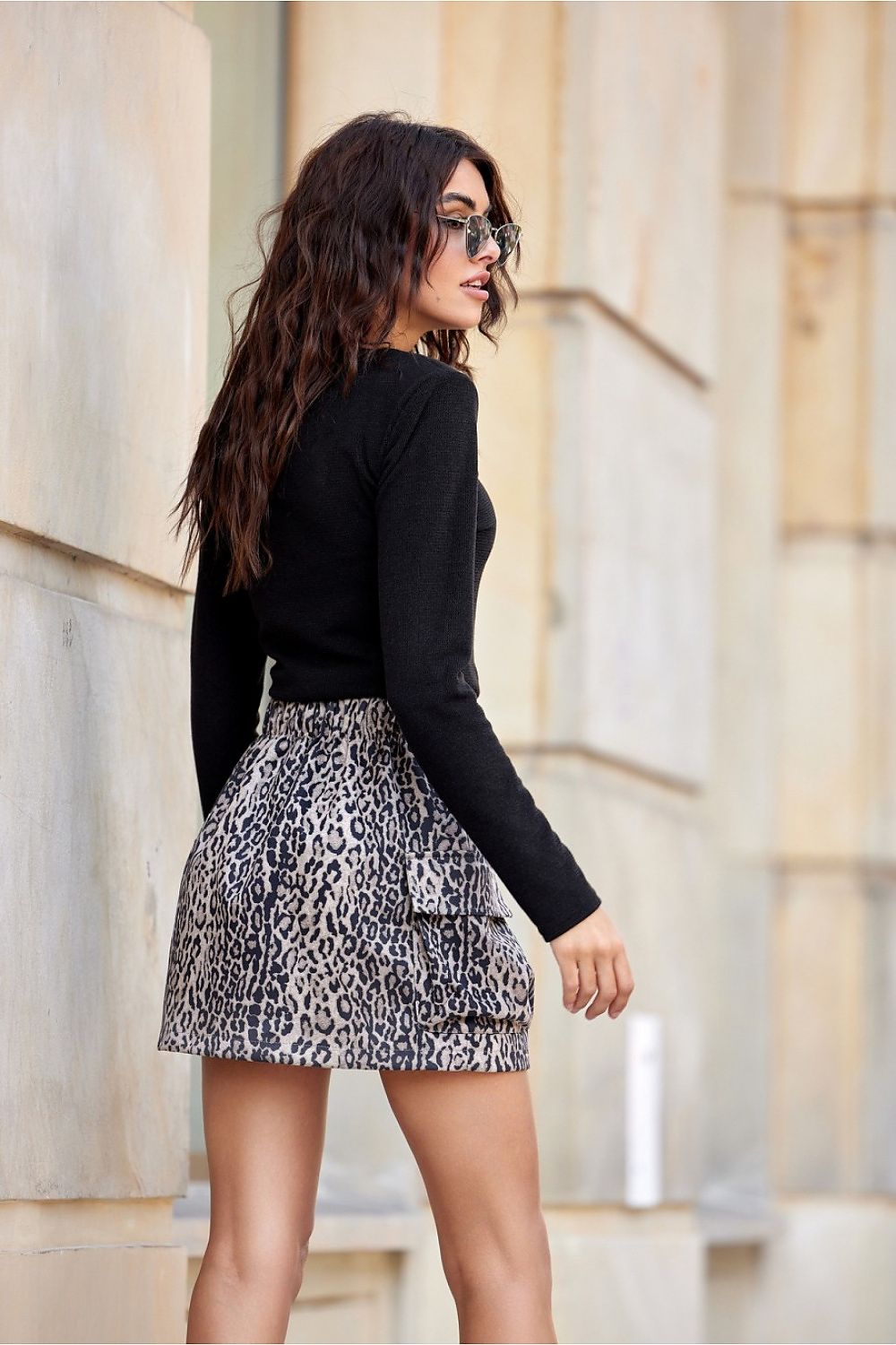 Korte rok model 201944 Roco Fashion