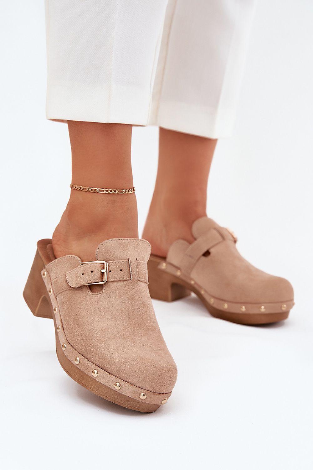 slippers model 214124 Step in style