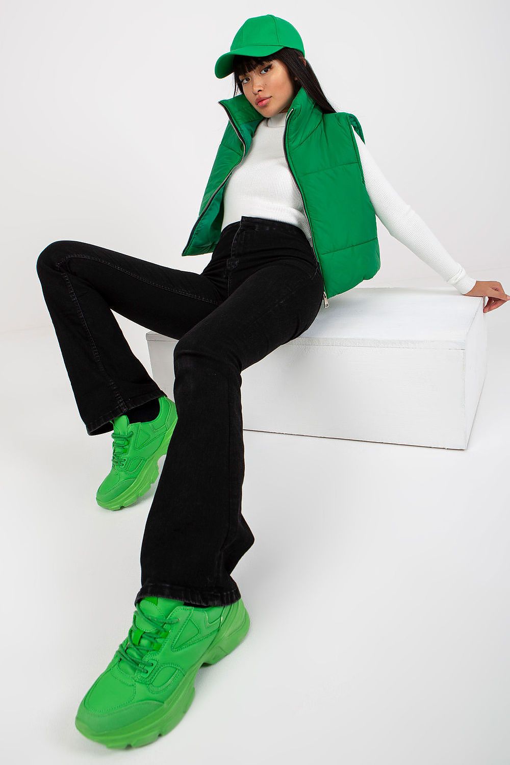 vest model 170142 Och Bella