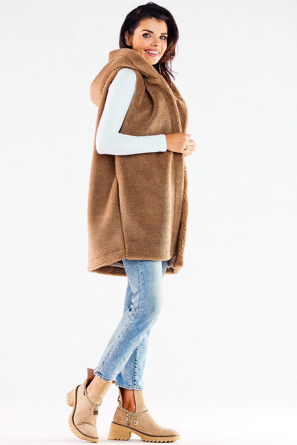 vest model 173892 awama