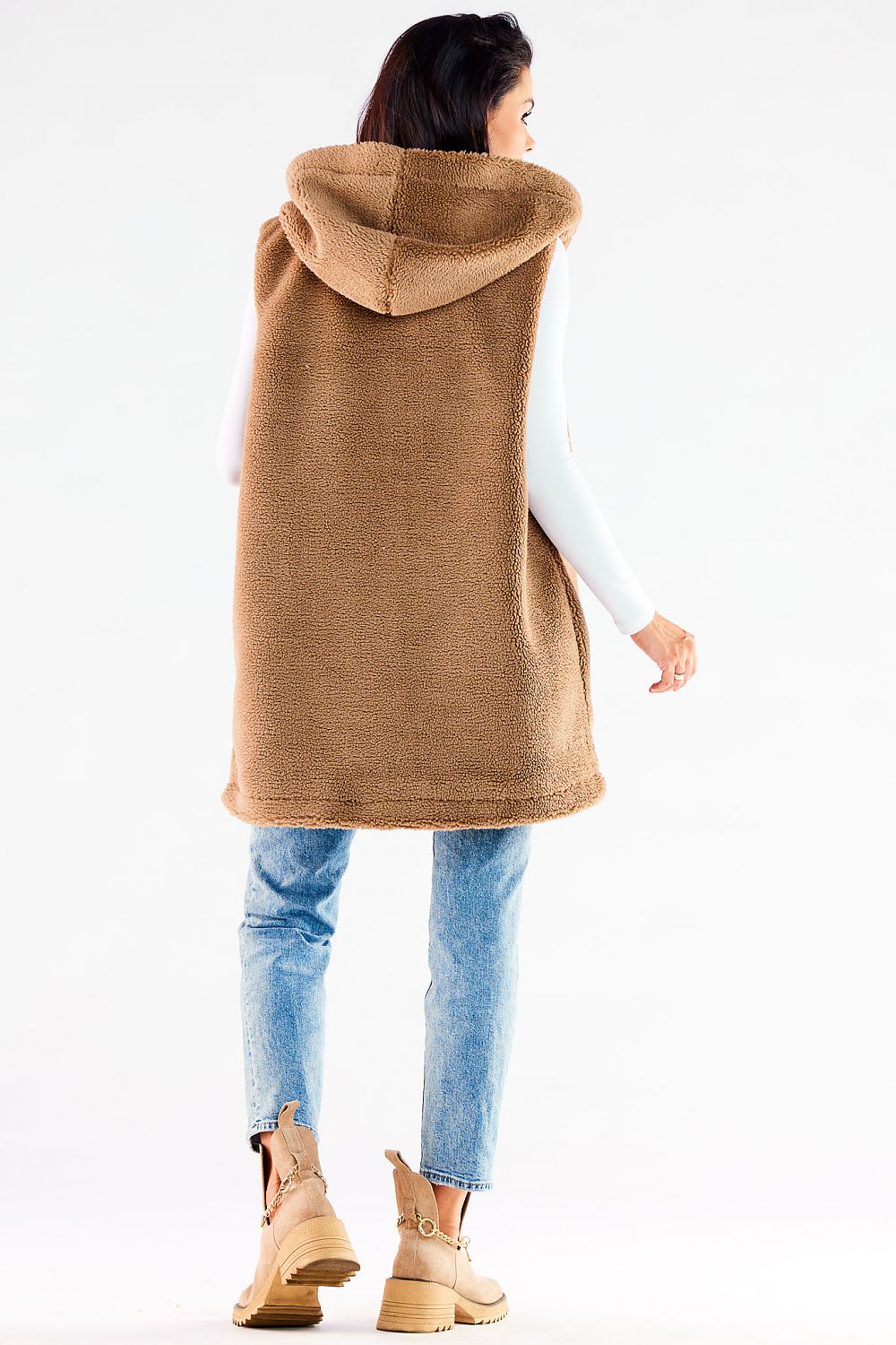 vest model 173892 awama