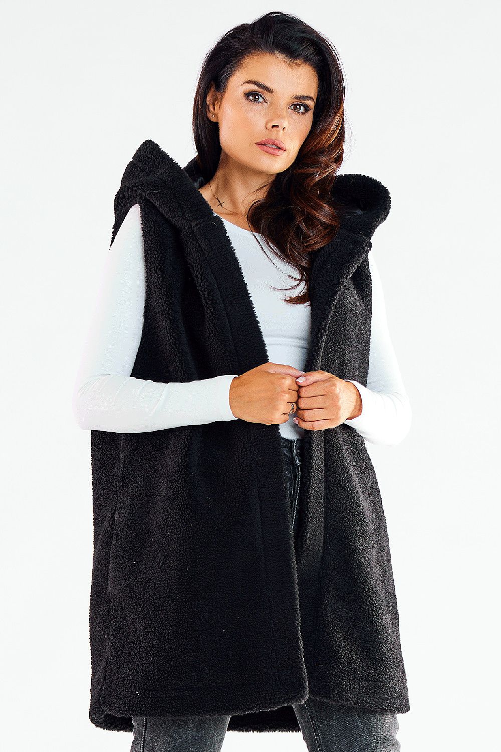 vest model 173893 awama