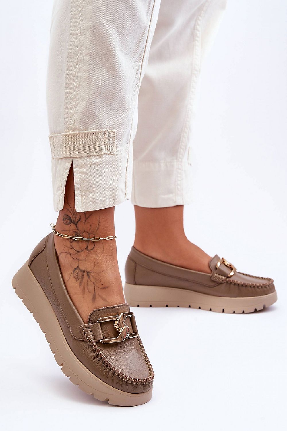 Moccassins model 184005 Step in style