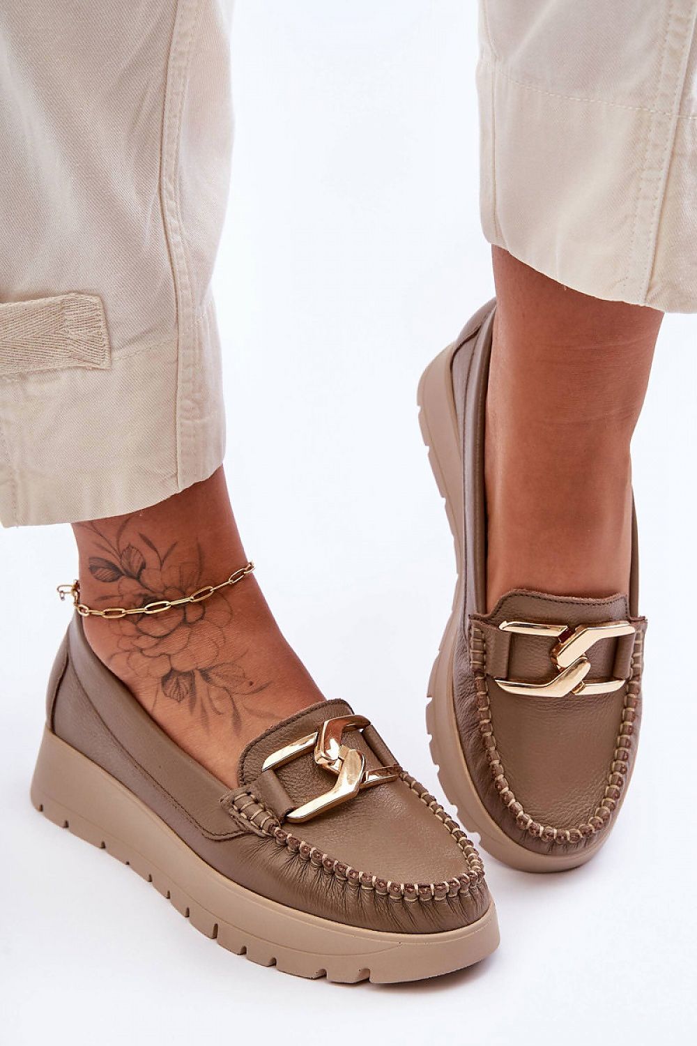 Moccassins model 184005 Step in style