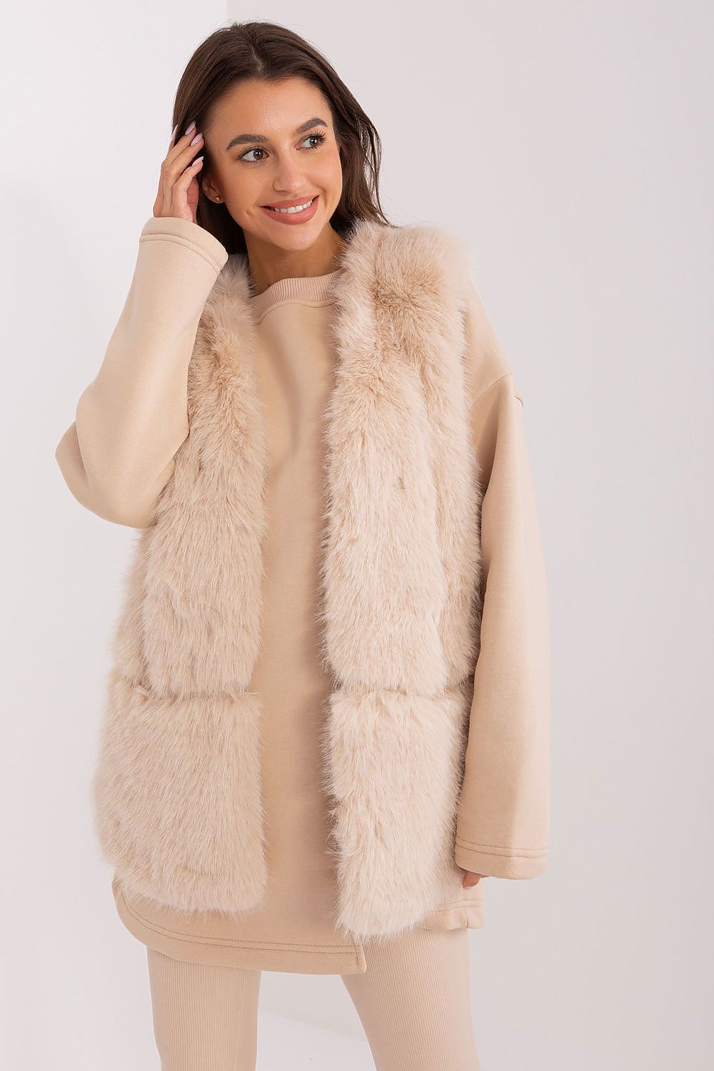 vest model 186707 AT