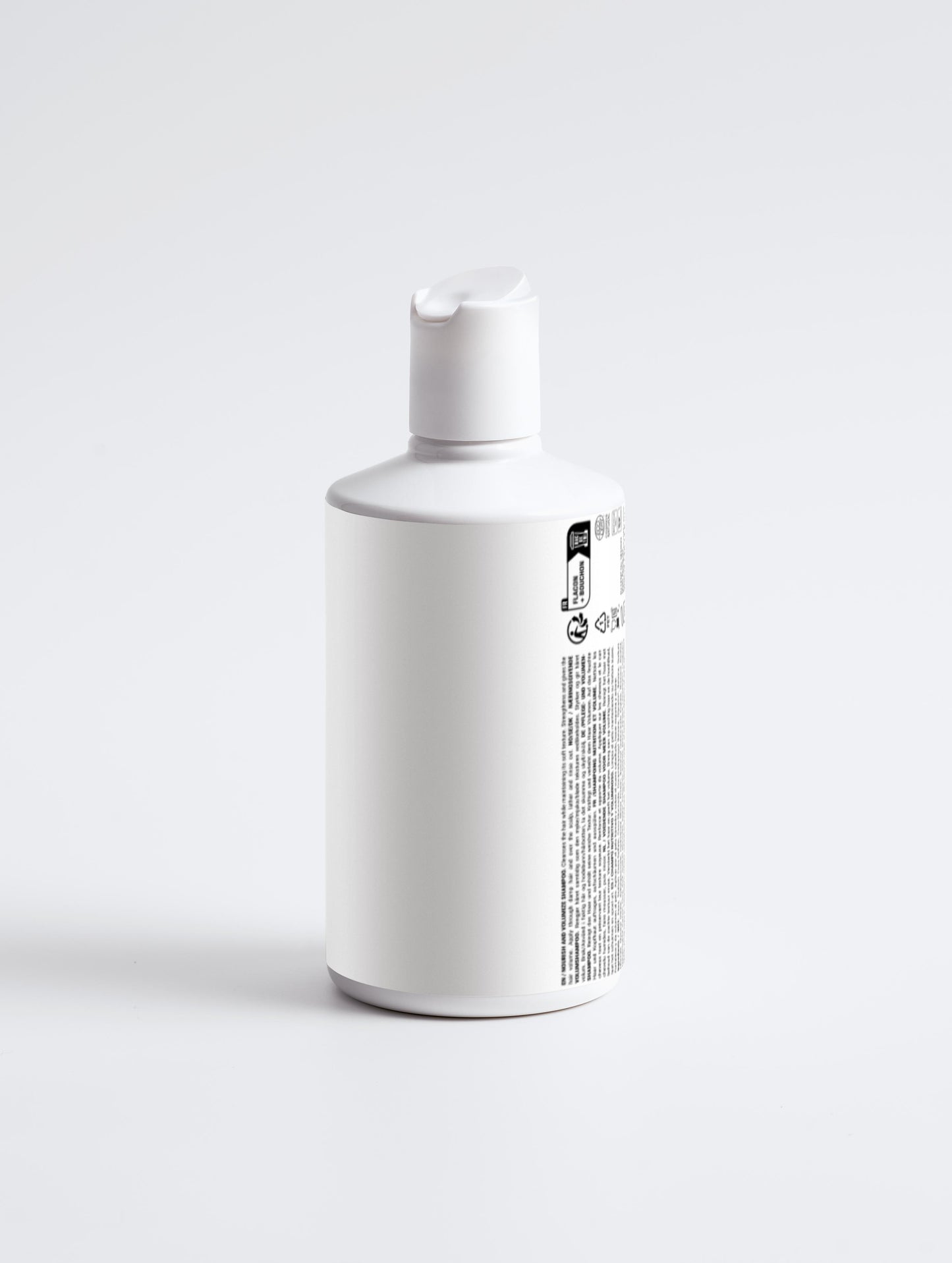 Nourishing and volumizing shampoo