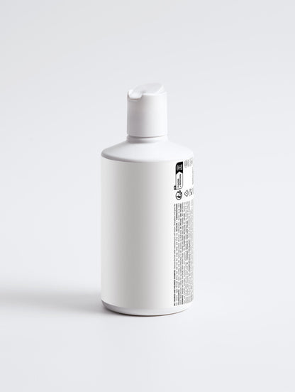 Nourishing and volumizing shampoo
