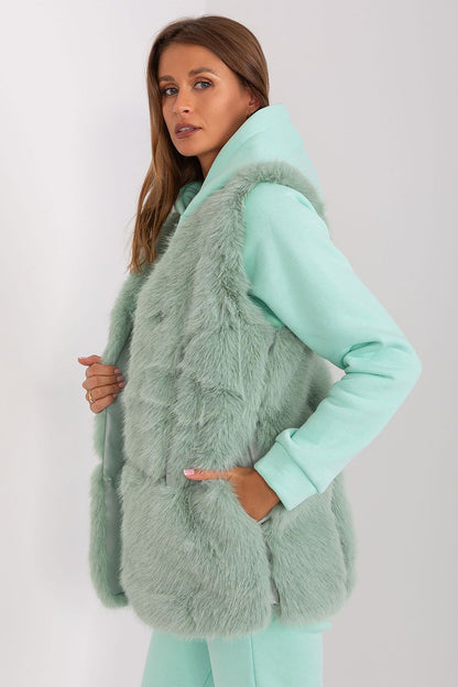  vest model 187600 AT 