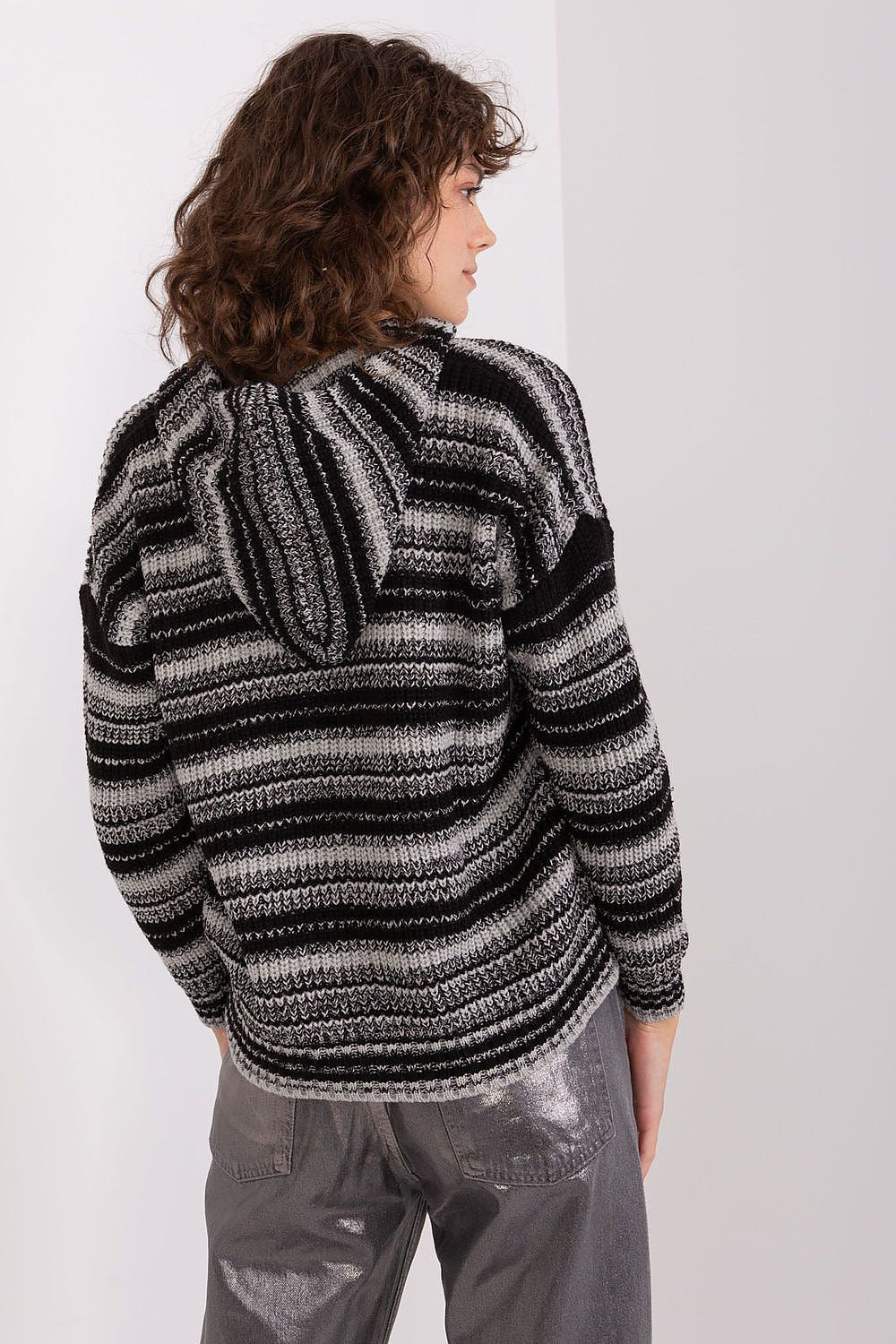  cardigan model 190766 Badu 