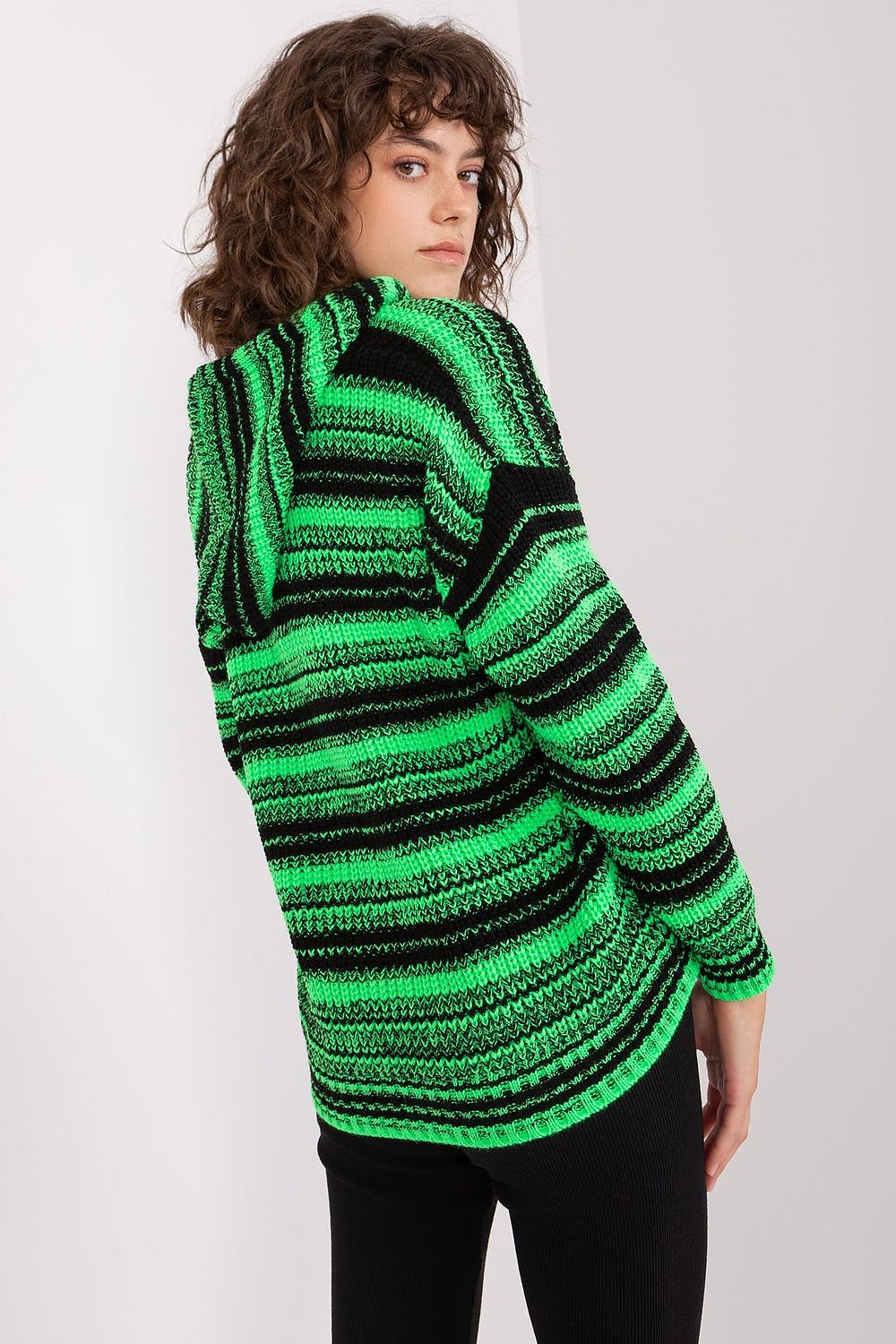  cardigan model 190767 Badu 