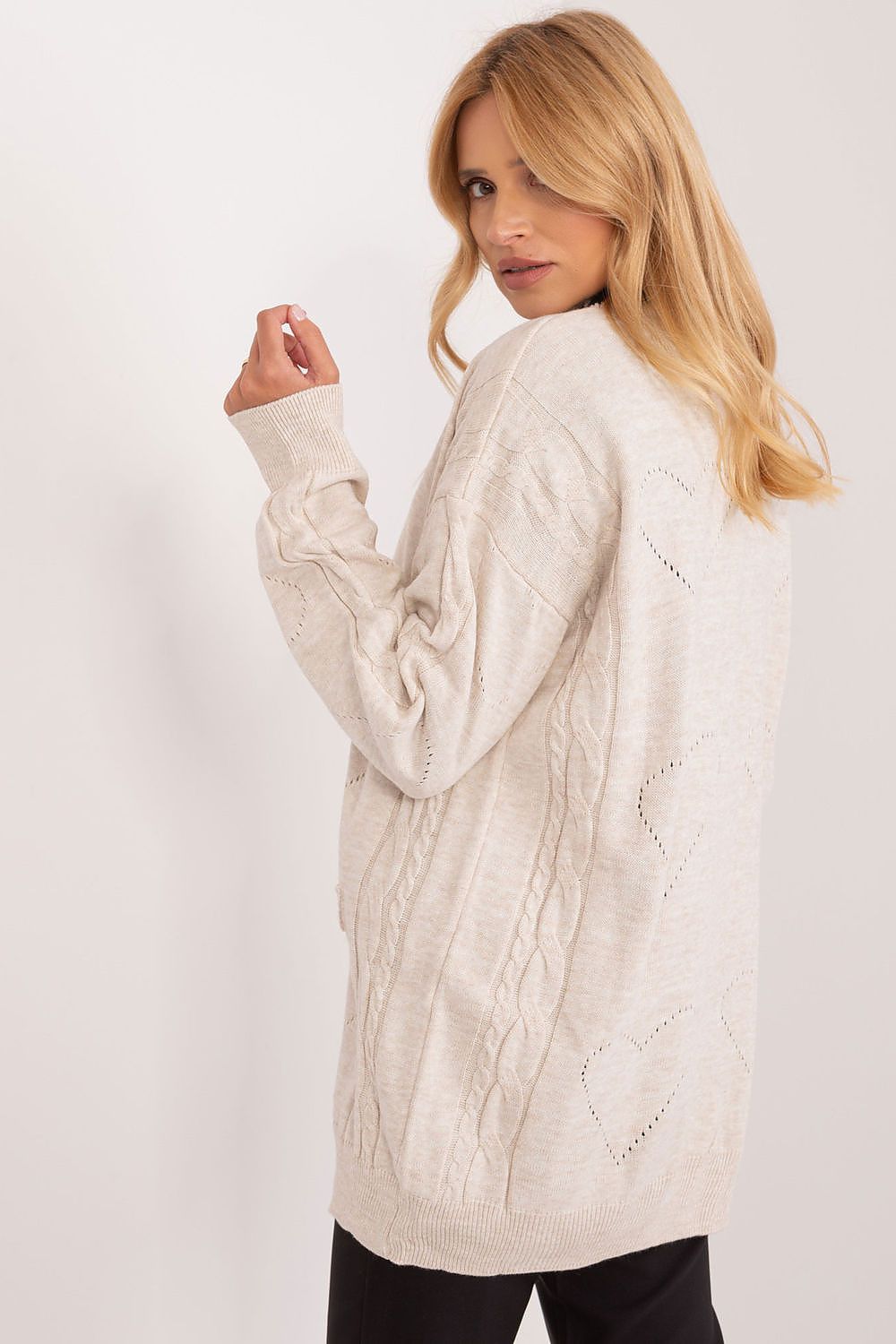  cardigan model 192703 Badu 