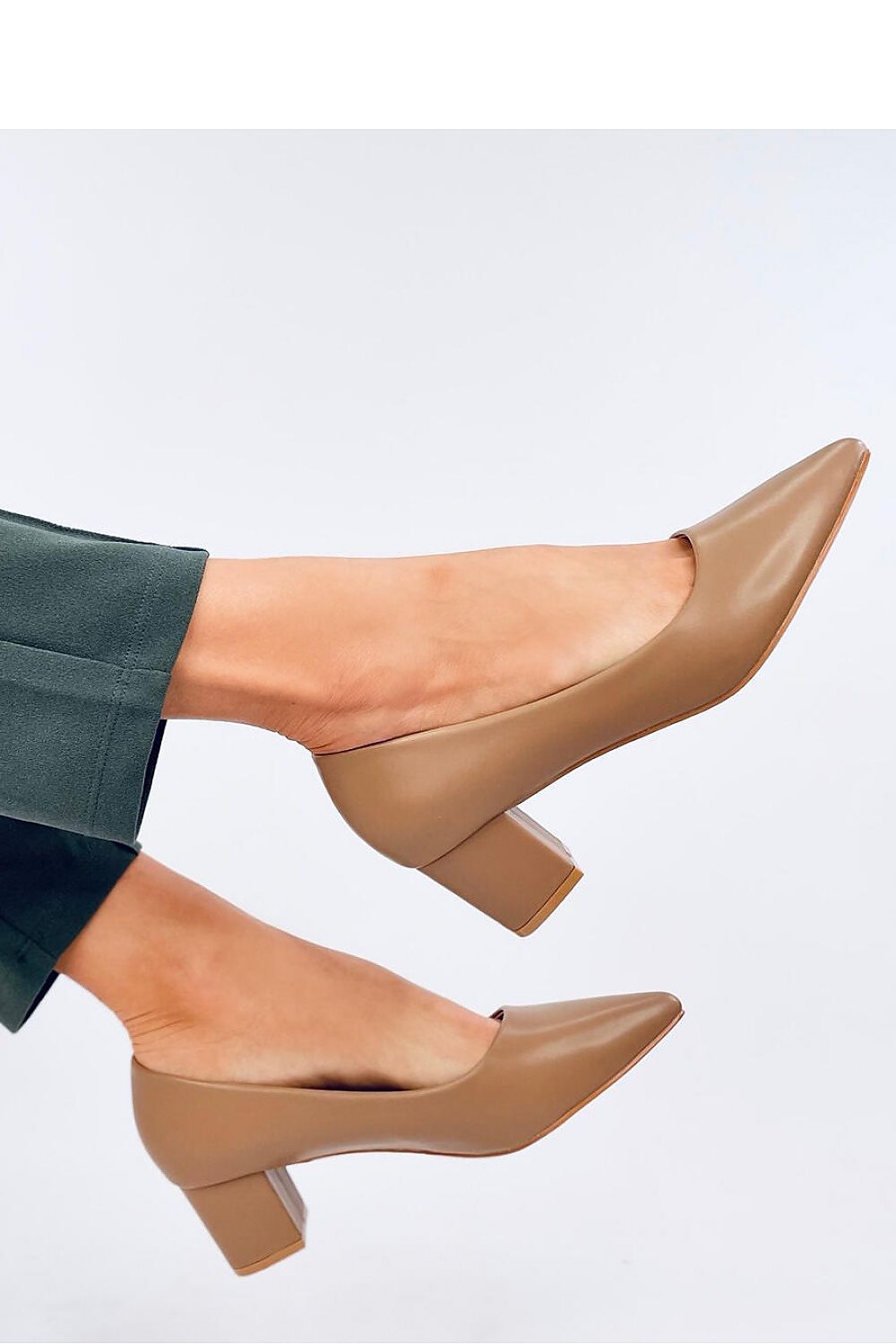  Pumps met dikke hak model 194614 Inello 