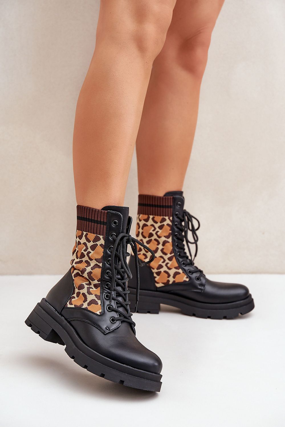  Laarsjes model 204671 Step in style 